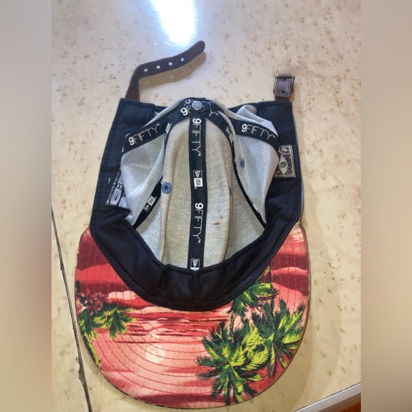 Chicago Bulls Floral SnapBack - Picture 3 of 5